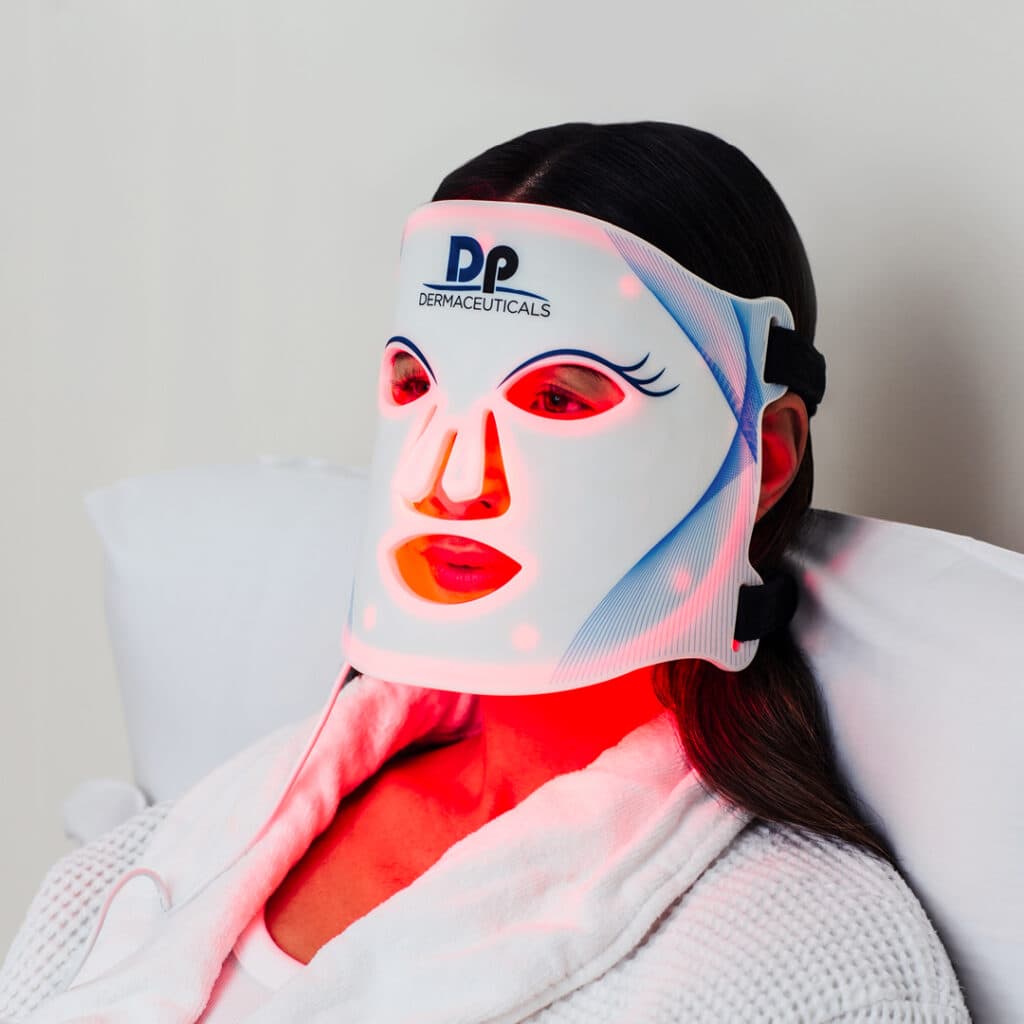 LED-МАСКА ДЛЯ ОБЛИЧЧЯ Dp Dermaceuticals Dermapenworld 3